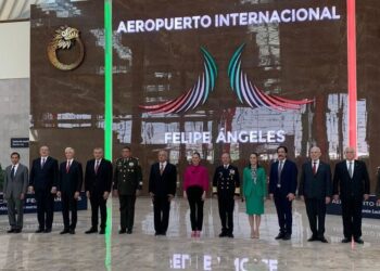 AMLO inaugura su primera obra emblemática: El AIFA