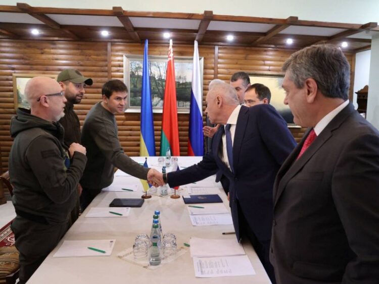 Tercera ronda de negociación entre Rusia y Ucrania será el lunes