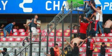 Reportan 22 personas lesionadas tras pelea en estadio Corregidora