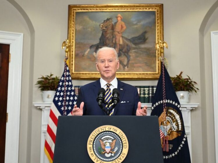 Biden impone embargo petrolero a Rusia; Reino Unido secunda medida