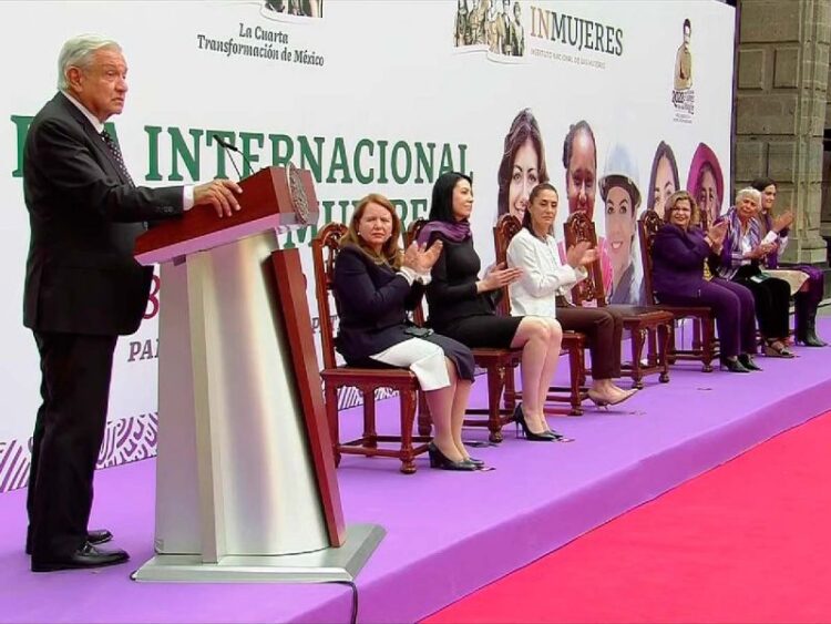 México, país en América con más mujeres en toma de decisiones públicas : AMLO