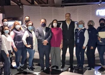 Recorren guías de turistas museo del auto para darle promoción