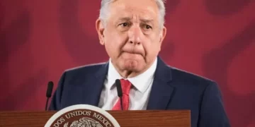 Eurodiputados son conservadores y colonialistas: López Orador