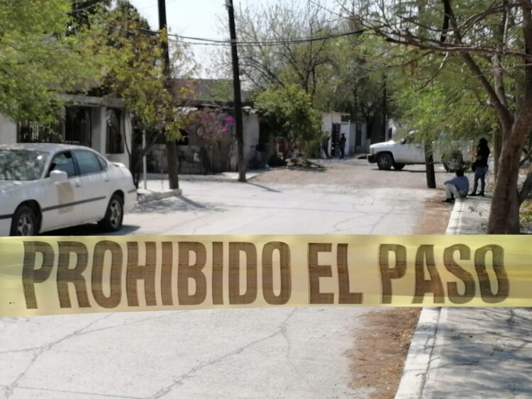 Empleado encuentra muerto a su padre