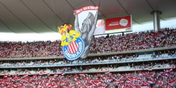 Chivas prohíbe las barras en el encuentro contra el América, en su lugar habrá niños