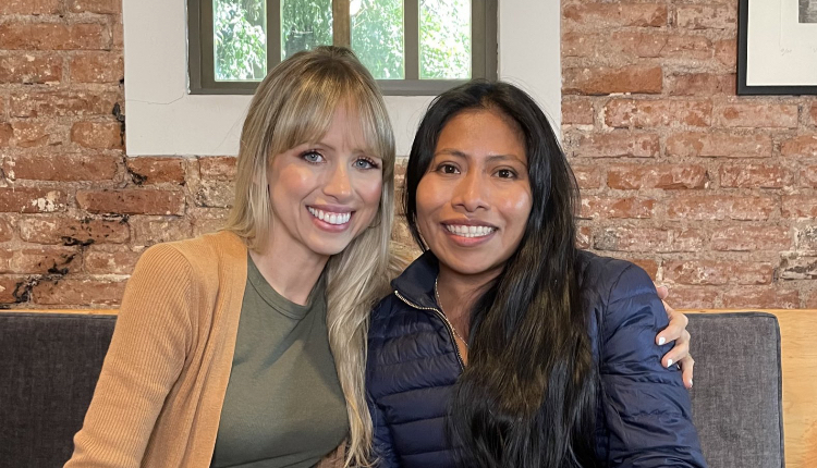 Aparecen Yalitza y Superholly juntas después de polémica