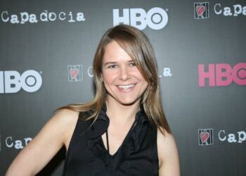 Nailea Norvind estrena pareja 17 años menor que ella