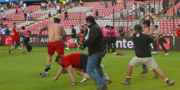 FIFA exige justicia para las víctimas tras pelea campal en La Corregidora