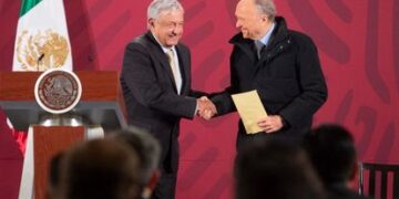 AMLO acusa espionaje de grupos de intereses en el caso de los audios de Gertz Manero