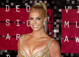 Britney Spears quería aumentar su busto