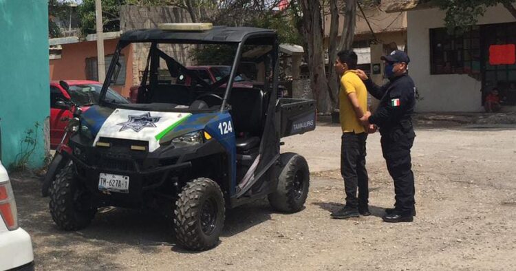 Nieto acuchilla en el cuello a su abuela