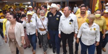 Se suman liderazgos del PRD a candidatura a gobernador de César Verástegui 