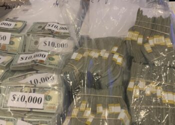 Texana llevaba mas de 1.3 Mdd en droga