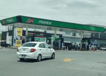 Reportan desabasto de gasolina en Monterrey, Nuevo León