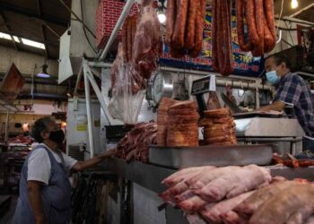 Alza en alimentos amenaza el bolsillo de los mexicanos