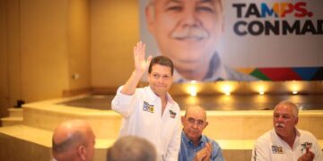 Dirigente estatal del PAN niega su cruz; pide a neolaredenses ver al candidato no a los colores