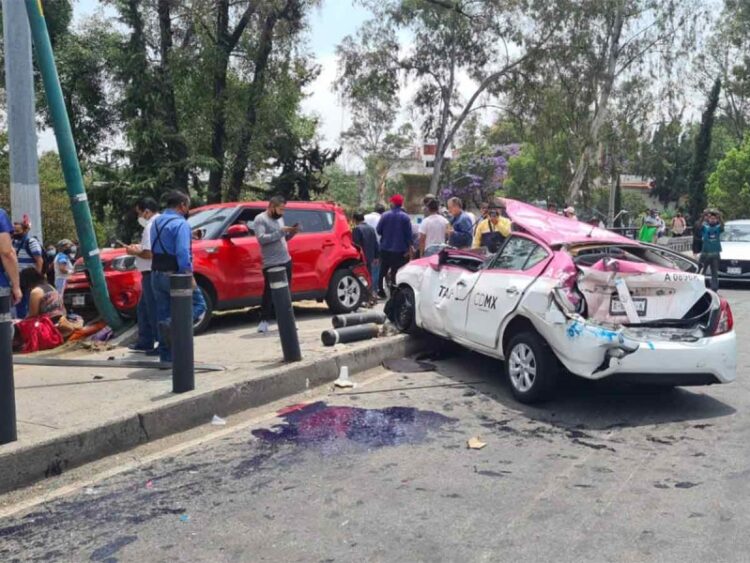 Camión sin frenos provoca accidente en Tlalpan; reportan once heridos