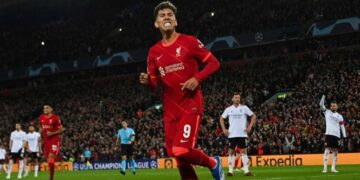 Firmino brilla y el Liverpool sella su pase a semifinales de la Champions
