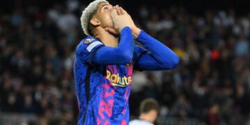 Fracasa Barcelona en la Europa League; cae ante Eintracht Fráncfort