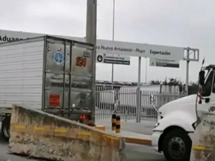 Piden intervención de Ebrard por inspecciones en aduana Reynosa-Texas