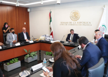 Senado mexicano rechaza control migratorio unilateral en Texas