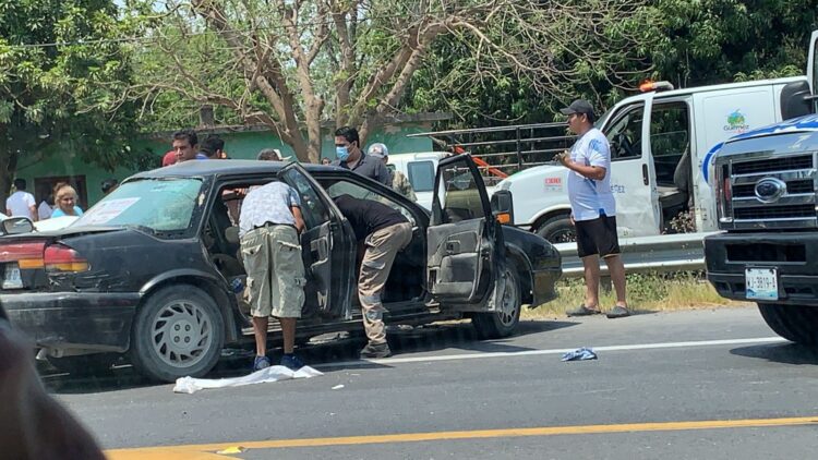 Tres heridos en encontronazo vehicular en ruta Victoria-Monterrey