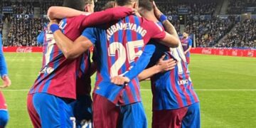 Barcelona aplaza la coronación del Real Madrid en La Liga