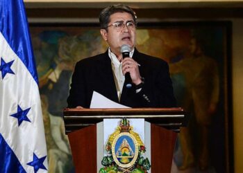 Llega a Honduras avión de la DEA para extraditar a expresidente Hernández