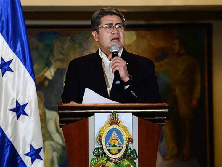 Llega a Honduras avión de la DEA para extraditar a expresidente Hernández