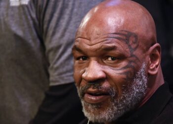 Mike Tyson golpeó a un pasajero en un avión en San Francisco