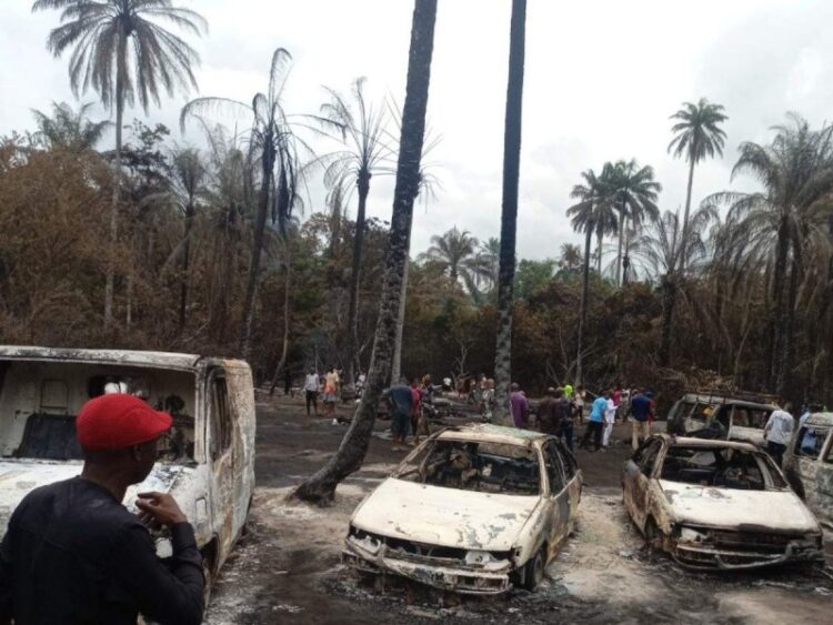 Explosión en depósito clandestino de combustible en Nigeria deja más de 100 muertos