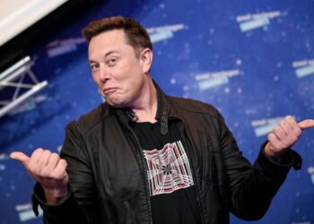 Elon Musk revela sus planes para Twitter tras comprar la red social