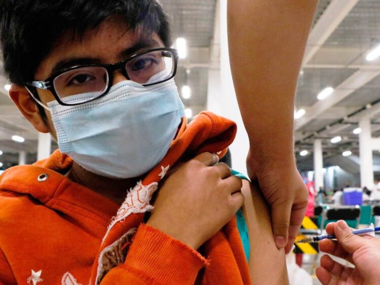 Niñas y niños de 12 años ya serán vacunados contra covid-19