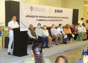 Reconocen apoyo de  Gattás con la salud y educación en Victoria