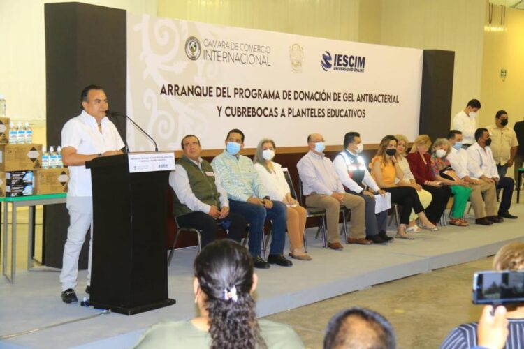 Reconocen apoyo de  Gattás con la salud y educación en Victoria