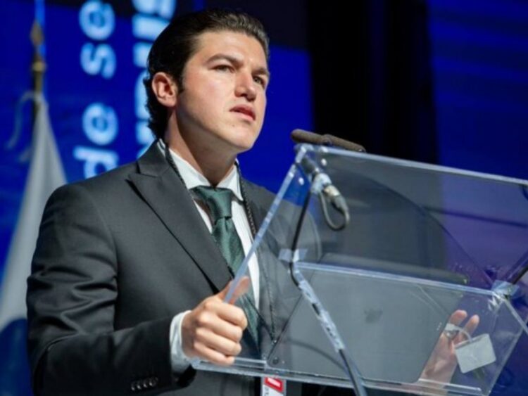 INE multa a Samuel García con casi medio millón de pesos