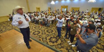 Y ofrece Truko “cero corrupción” ante constructores de Matamoros