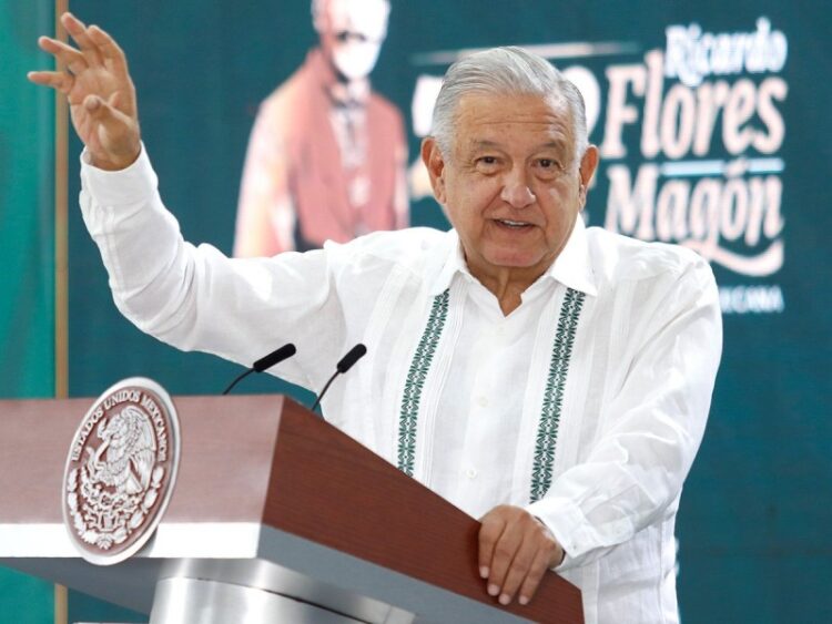 López Obrador rechaza haya ‘destapado’ a Adán Augusto; reitera confianza en encuesta