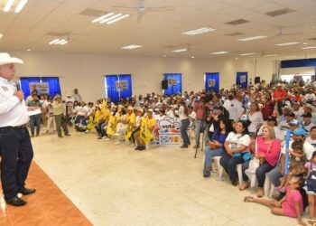 Recorre El Truko Cruillas, Méndez y Burgos para pedir el voto