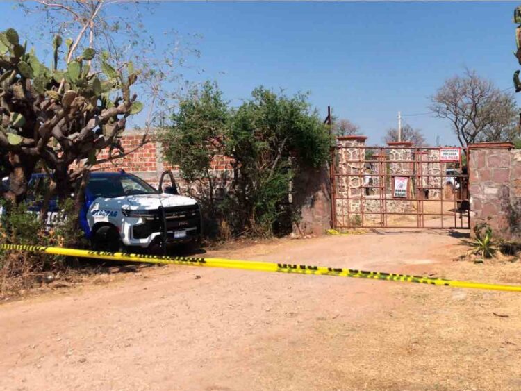 Hallan fosa clandestina con al menos 13 cadáveres en León, Guanajuato