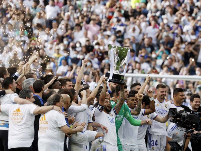 Real Madrid, campeón de La Liga Española; golea 4-0 al Espanyol