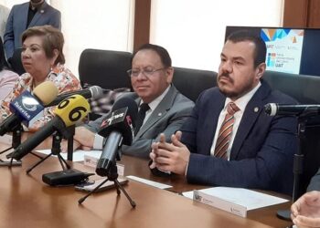 Rector: Podrían desaparecer carreras que ofrece la UAT