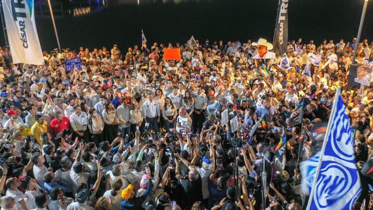 Inicia César Verástegui campaña en Tampico al primer minuto del domingo