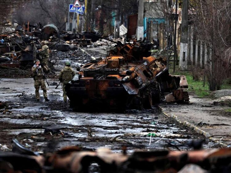 Zelenski acusa a Rusia de genocidio tras masacre en ciudad de Bucha