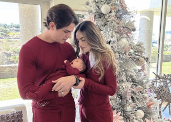 Ximena Navarrete y Juan Carlos Valladares bautizan a su primogénita Ximena