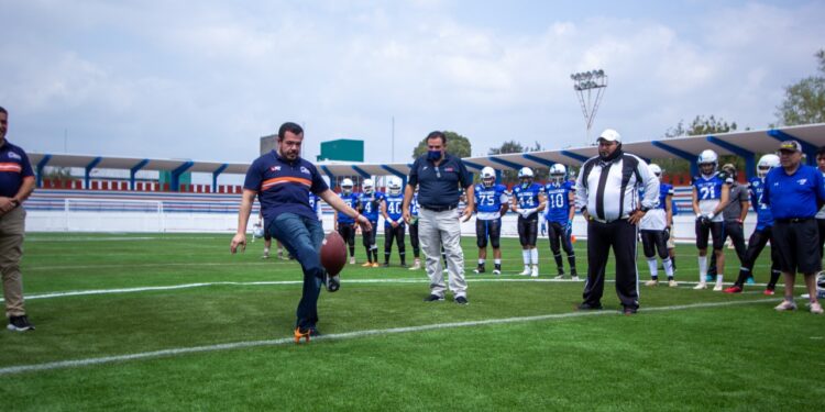 Rector de la UAT inaugura torneo 2022 de la ONEFA en el centro universitario Victoria