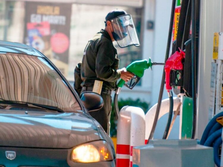 Corrigen a Hacienda y gasolinas mantienen subsidio en frontera norte