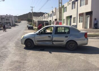 Matrimonio herido en aparatoso choque citadino