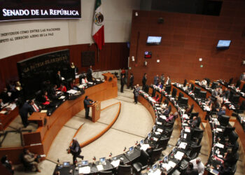 Senado limita gastos relacionados con contratación de financiamiento de estados y municipios