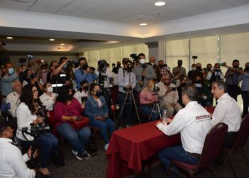 Buscará Américo Villarreal que migrantes sean representados en el Congreso